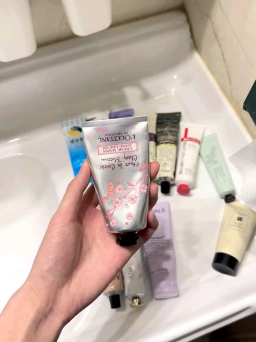 一名分享精致女孩最爱的五款护手霜j9九游会网址是什么护手霜推荐第