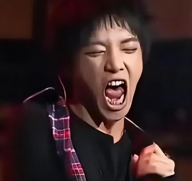 脸黑嘴大高圆圆露牙花王源疤痕遮不住j9九游会登录无滤镜大变样!赵露思(图5) 脸黑嘴大高圆圆露牙花王源疤痕遮不住j9九游会登录无滤镜大变样!赵露思(图5)