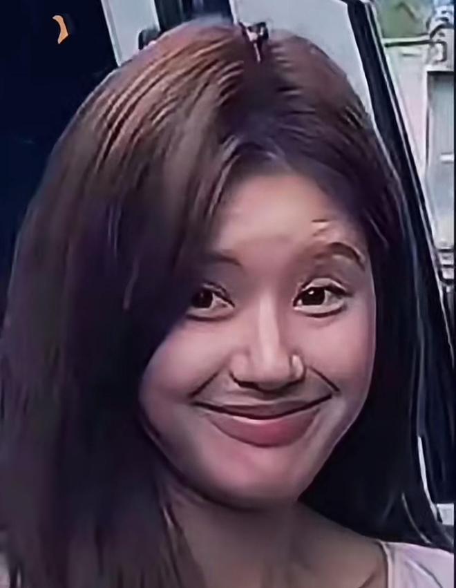 脸黑嘴大高圆圆露牙花王源疤痕遮不住j9九游会登录无滤镜大变样!赵露思(图17) 脸黑嘴大高圆圆露牙花王源疤痕遮不住j9九游会登录无滤镜大变样!赵露思(图17)